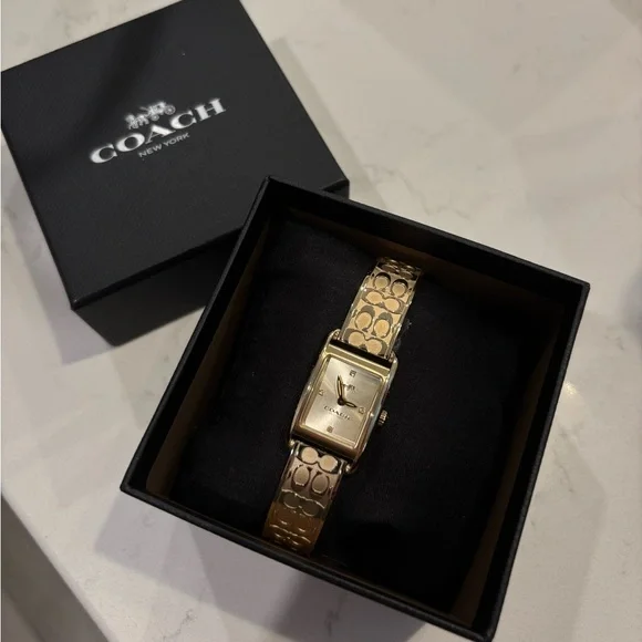 Coach square face watch gold. - Picture 1 of 2